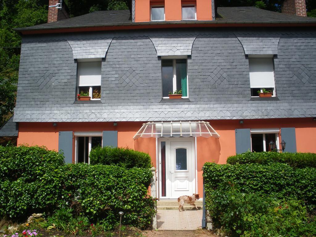 Les Coquillettes Bed & Breakfast Equemauville Exterior photo