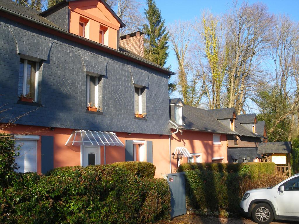 Les Coquillettes Bed & Breakfast Equemauville Exterior photo